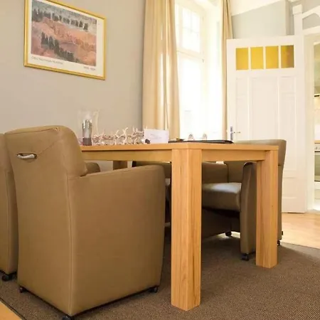 Dora App 12 Apartament *